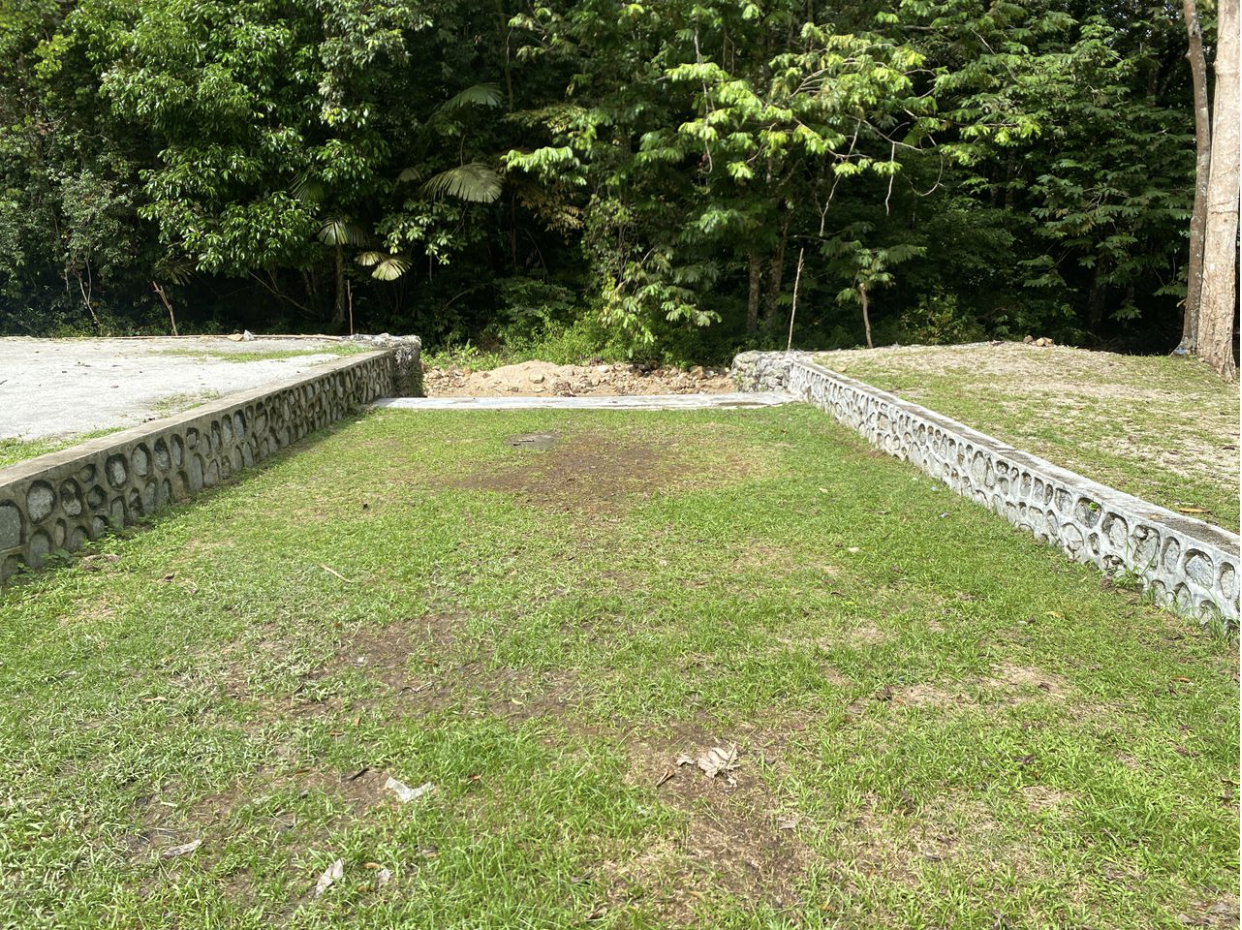 Lot Tangga (25x60ft)